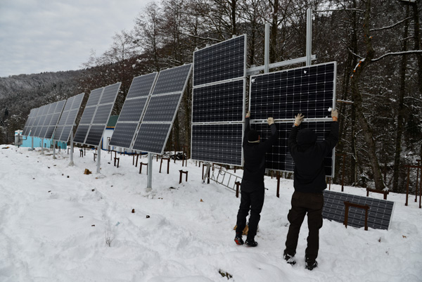 Солнечная электростанция на 12000Вт запущена в Кавказском заповеднике